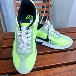 Size 6 - Nike Air Max Interlock Lite Green Anthracite W, new with box